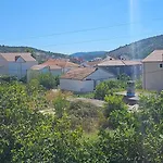 Apartman Coastal Charm: Pazanin Vinisce